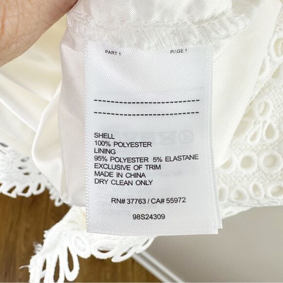 Laundry by Shelli Segal White Eyelet Cold Shoulder Dress w/Bell Sleeves Sz 2 - Picture 13 of 16